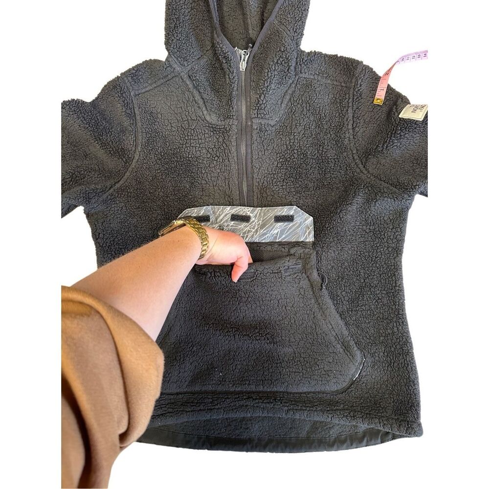 The North Face Women’s Medium Campshire Hoodie Black 1/4 Zip Sherpa Pullover - Picture 6 of 11